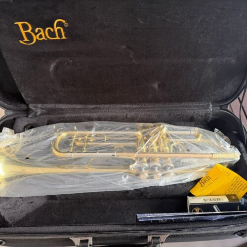 Trompeta Bach TR 400L NUEVA